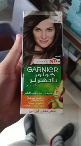 غارنييه كولور ناتشرلز كريم - صبغة شعر دائمة مغذية